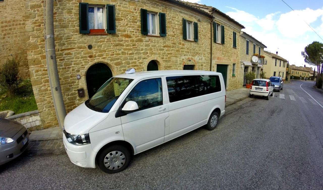 耶西 Il Gatto Sulla Finestra酒店 外观 照片